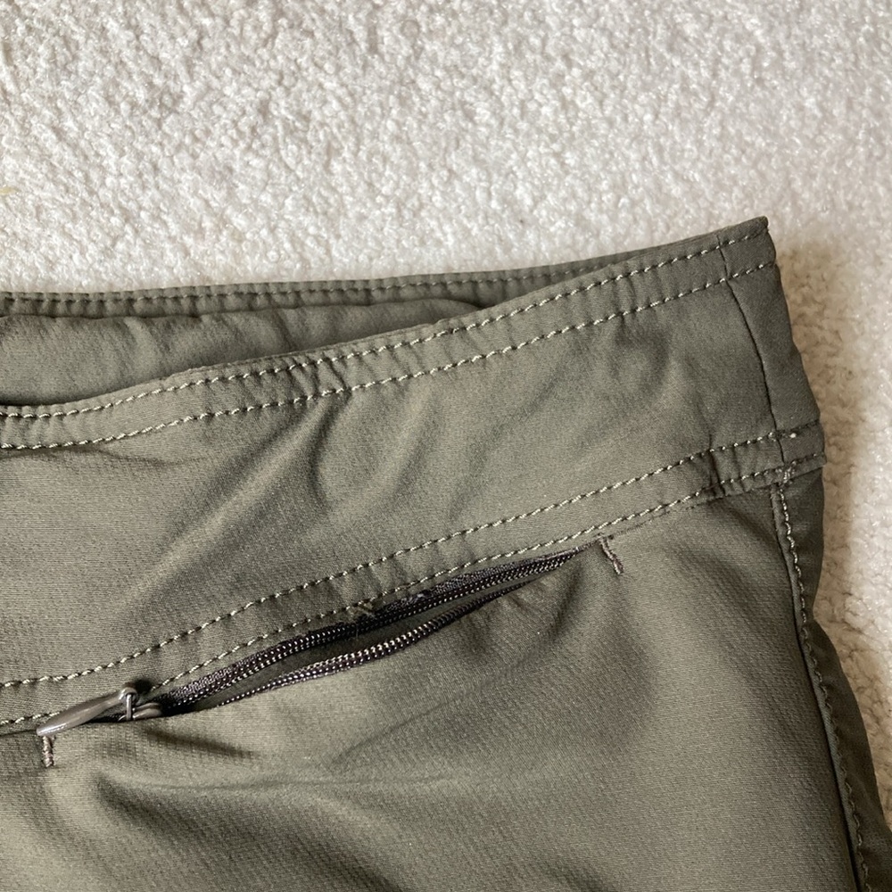 Athleta stretch cargo pants - Picture 4 of 13